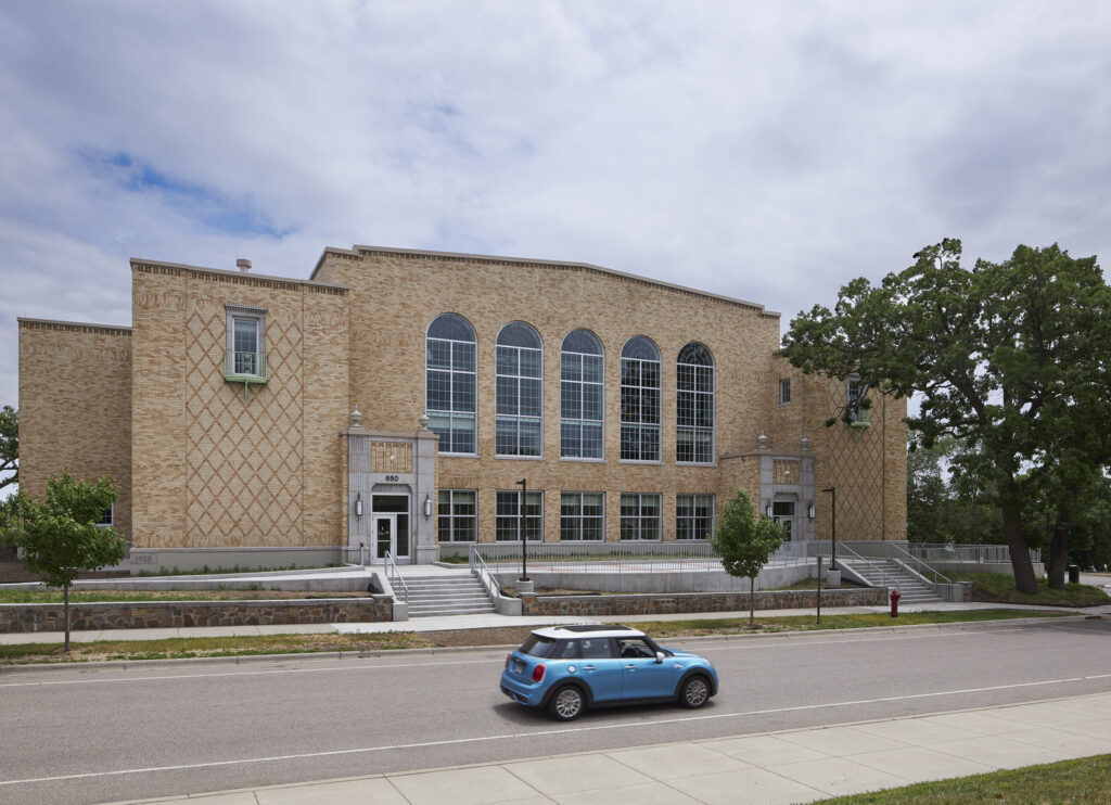 Credit Line: “Anthony Gilbert © Gaffer Photography”